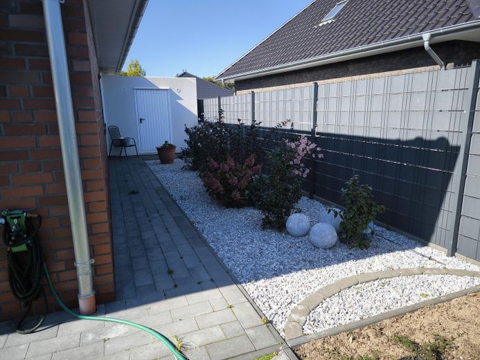 Zugang 2 Garage von Nordseite