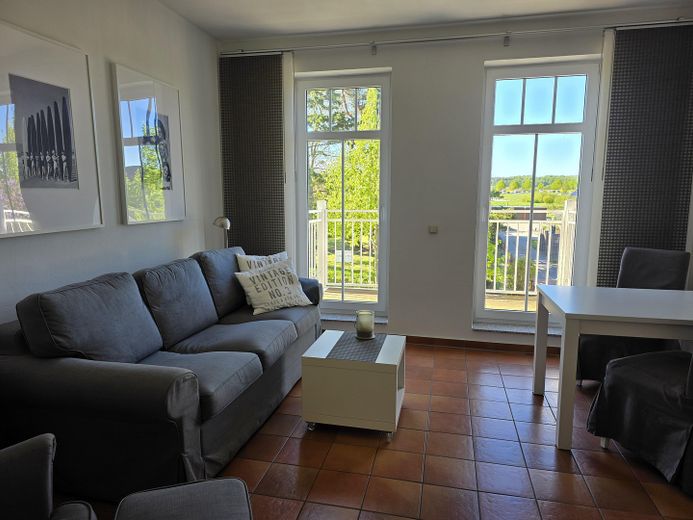 Sonnige Wohnung Kühlungsborn – Wohnzimmer