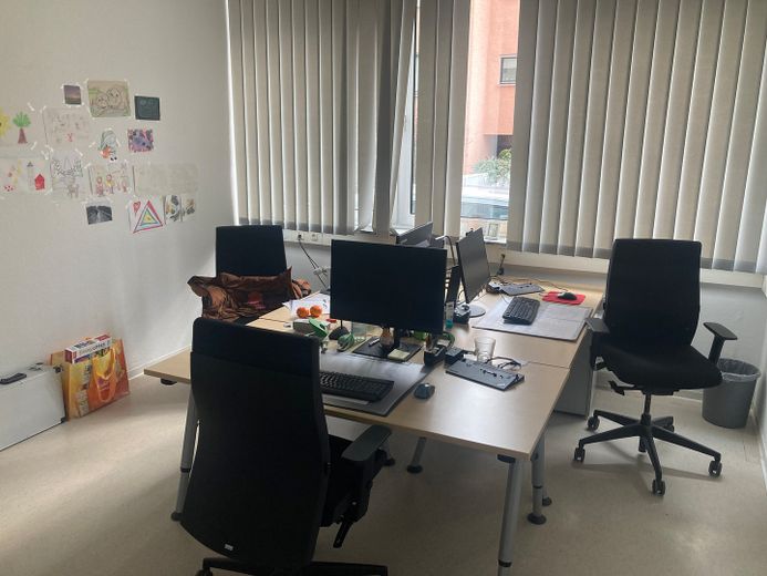 Helle, großzügige Büro-/Praxisfläche in zentraler Lage von Bingen am Rhein – Dreierbüro