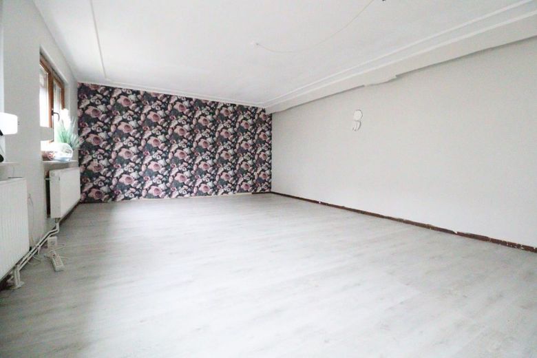 Hintersteinau - Altbau - Wohnzimmer - Bild 1