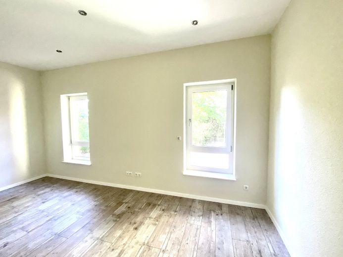 Kzi 1 mit Laminat Foto 1