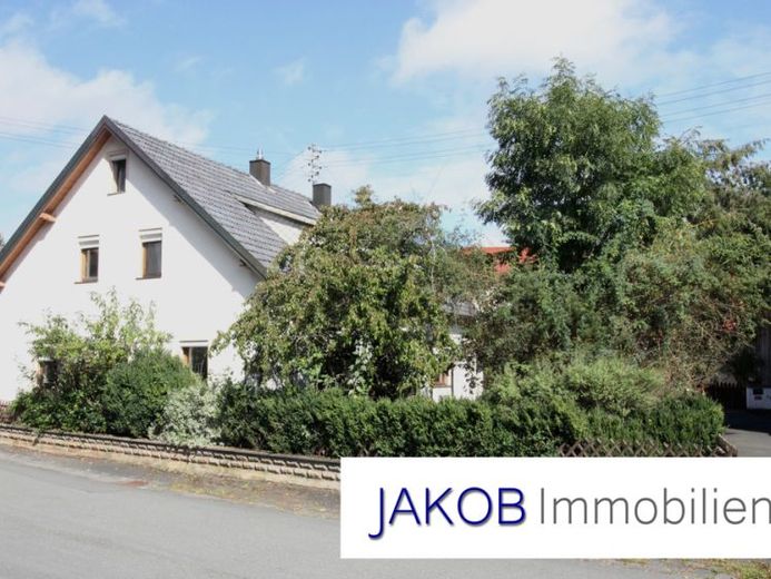 Gute Lage und viel Platz, Familienhaus in Untersteinach – Foto 1