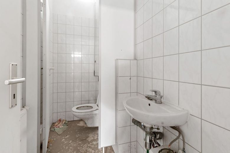 WC