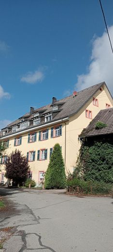 Ex. wunderschönes Kloster.