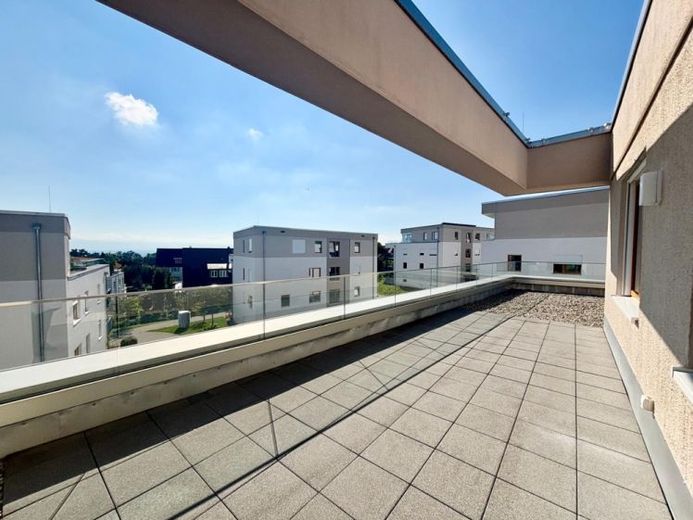 Sopra i tetti di Friedrichshafen!
Esclusivo attico con 3 locali – Foto 1