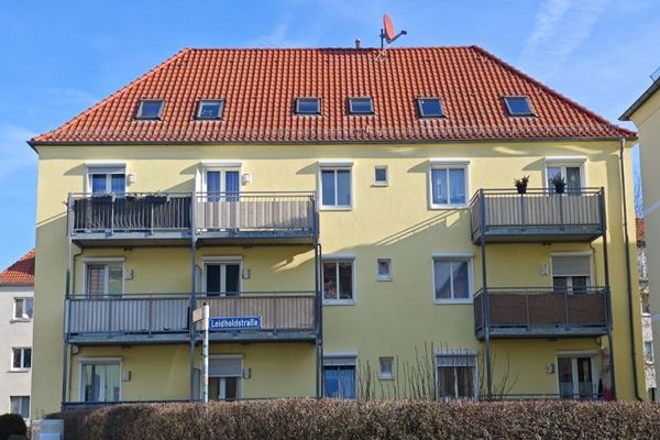 II 2-room apartment with balcony in a popular location / rented II