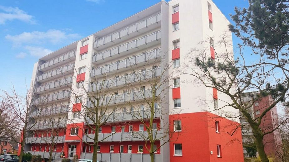 Affascinante appartamento di proprietà con 1 stanza, balcone e posto auto a Wedel – Außenansicht