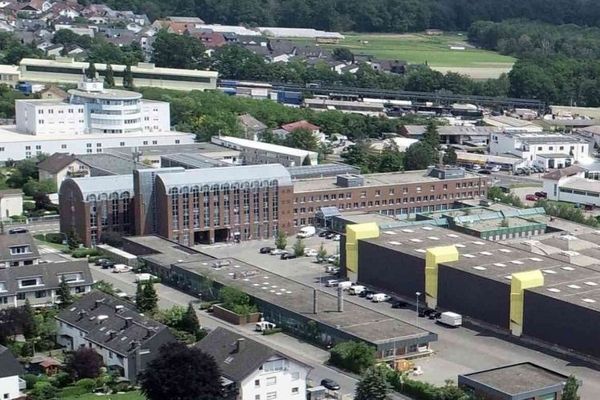 284 m² Büroflächen *** in Heusenstamm Provisionsfreizu vermieten
