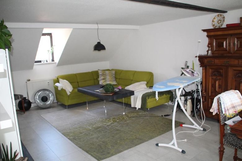 Direkt am Markt ! Gut erhaltenes WGH mit Garage, Sauna uvm. - Prov.Frei. – Bild 18