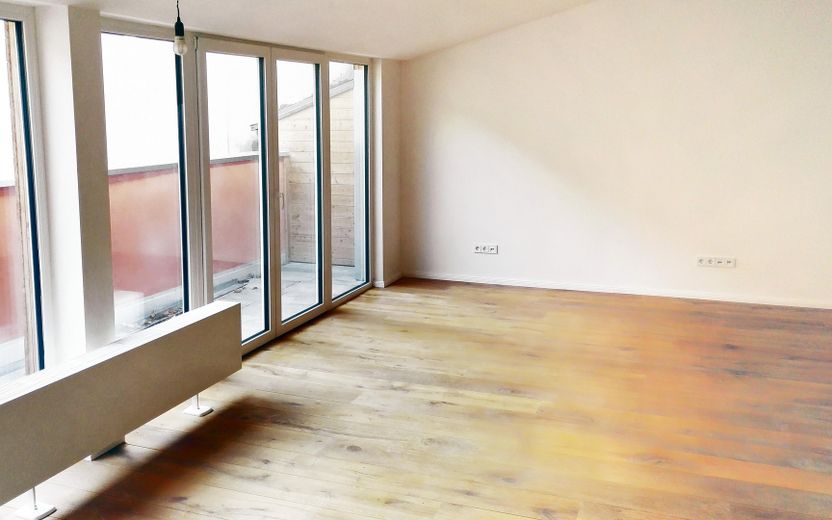 Helle und ruhige Büroräume in Berlin-Mitte – DG / 2. OG