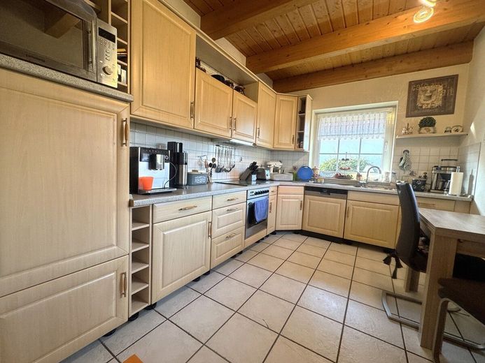 Warum noch Miete zahlen? Massiver Bungalow im Landhausstil in ruhiger Umgebung von Buchholz (Aller) – Küche
