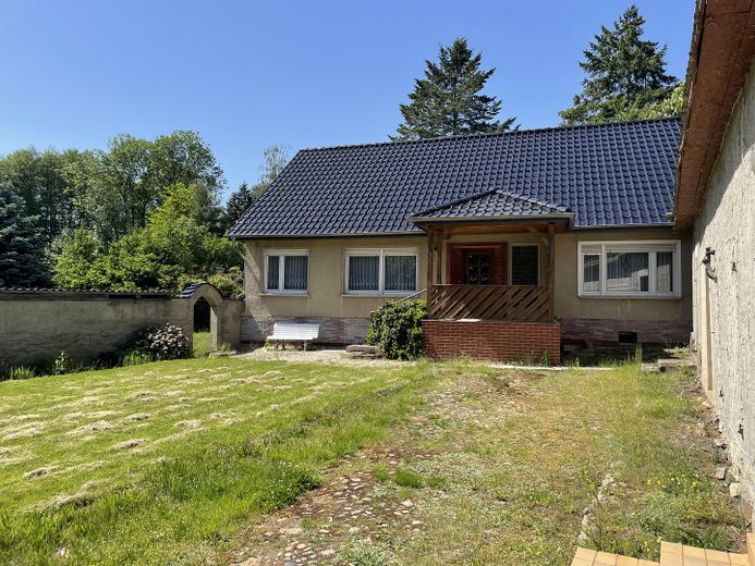 Haus mit Baugrundstück in Top Ortslage – Foto 3
