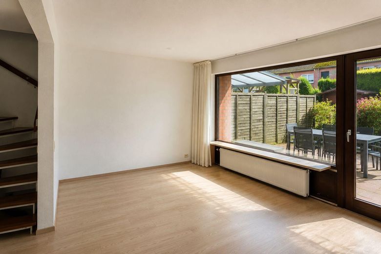 Raumwunder in ruhiger Sackgasse, Reihenhaus, Endreihenhaus – Wohnzimmer-1