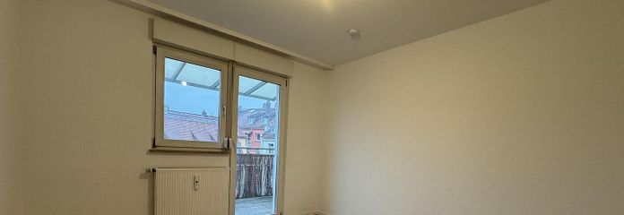 Schlafzimmer und Balkon