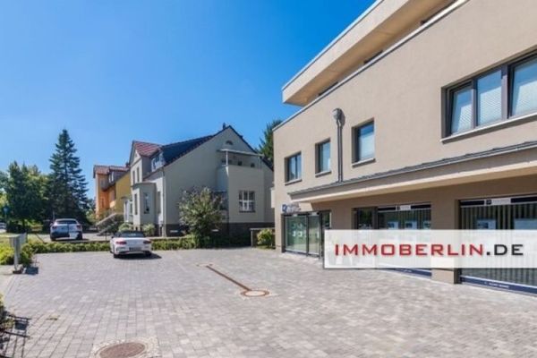 IMMOBERLIN.DE - Exzellentes KfW-55-Wohn-/Geschäftshaus mit Seeblick-Wohnung