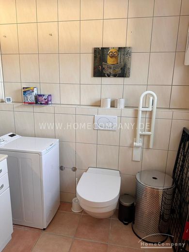 Helle Wohnung mit Terrasse in ruhiger Bungalow-Lage – Perfekt für Singles! – 33012c9f7fa15159b24d789b4a299a5d5512fe1b.jpg