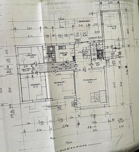 Vivienda en casa unifamiliar renovada con acceso a zonas verdes, garaje y caseta de jardín – Foto 5