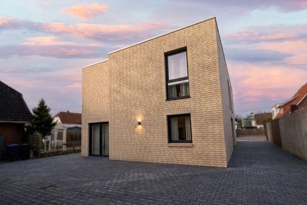 semibifamiliari a Oldenburg Osternburg - KfW 40 / metà sinistra