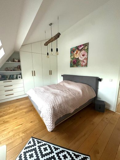 Da privato: atmosfera vacanziera tra le proprie quattro mura – luminoso appartamento mansardato dal carattere loft – Schlafzimmer