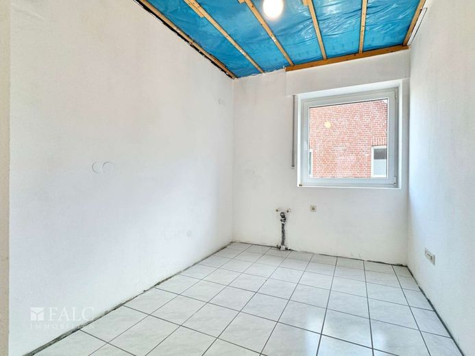 Familientraum in Schermbeck: Energieeffizient wohnen mit Photovoltaik &amp; Solarthermie! – Ankleidezimmer