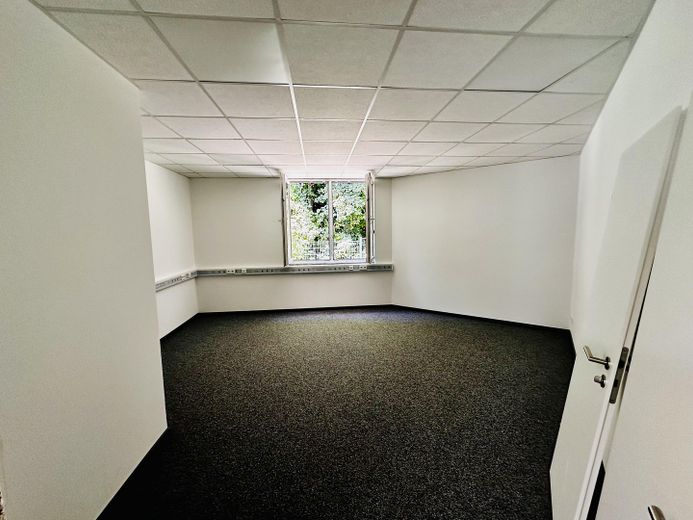 Neubau 2026 | Moderne Gewerbehalle mit Büro | 175 m² | Herten-Disteln – Büro rechts