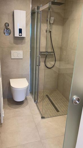 ++TOP sanierte und möblierte 1 ZKB++barrierefrei++Aufzug – Foto 9