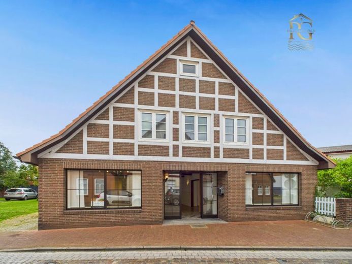 TOP Angebot ! EFH oder Generationshaus saniert an der Nordseeküste ! 8 Zimmer/gewerbliche Nutzung möglich! – फोटो 1