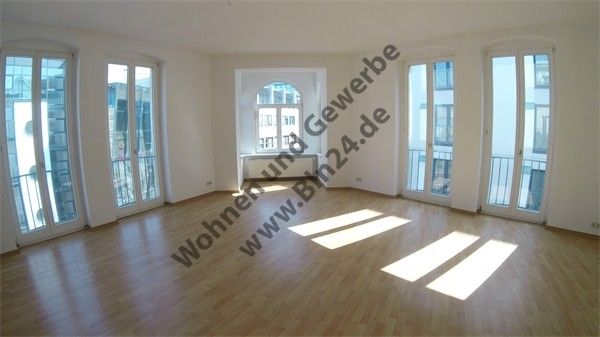 Wohnung mieten - - sanierte und günstige 2 Zimmer – G0012527