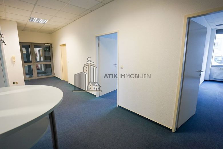 ATIK: Klimatisierte Bürofläche im Erdgeschoss mit Top Preis-Leistungs-Verhältnis - provisionsfrei – Flur