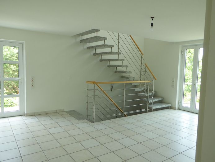 Treppe ins DG und ins UG