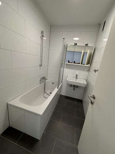 Wohntraum: Moderne 3-Zimmer-Wohnung mit 2 Balkonen und viel Platz zum Wohlfühlen! – Duschbad