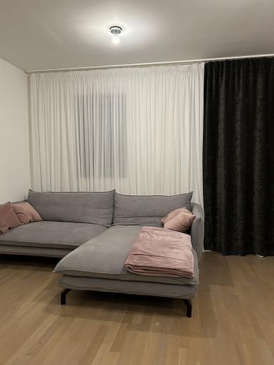 Stilvolle 2-Zimmer-Wohnung mit großer Sonnenterrasse – Foto 4