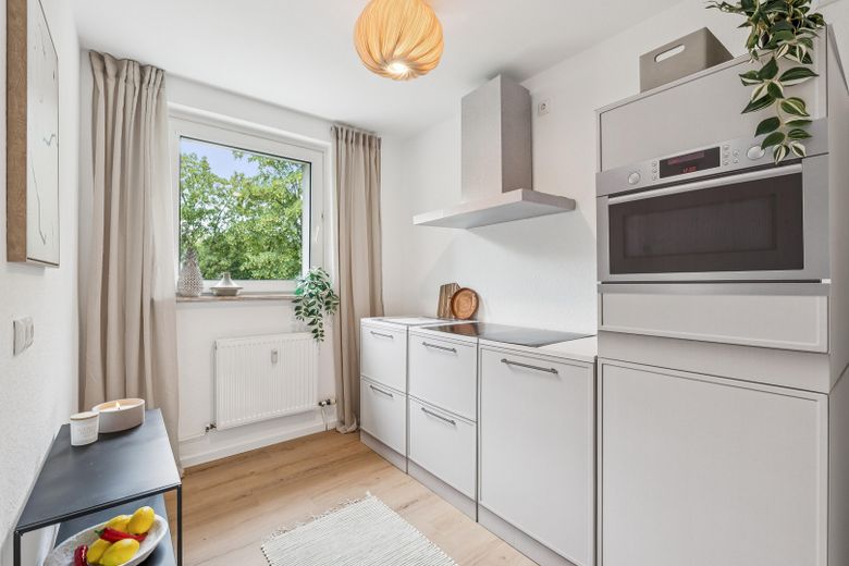 Einziehen ohne Renovieren – 3 Zimmer Wohnung gleich am Heidbergsee – provisionsfrei – Küche, Originalbilder!