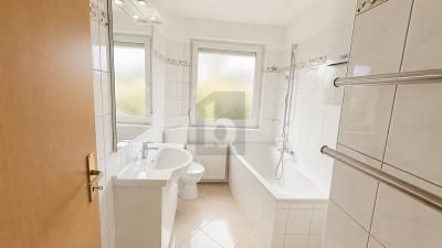 WOHNGLÜCK MIT SONNIGEM BALKON – 1785511694_d1c6d8d.jpg