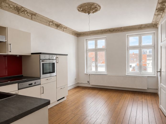 Sommer auf der Altstadtinsel! Gemütliche 2 Zimmer im Malerwinkel :-) – Wohnküche