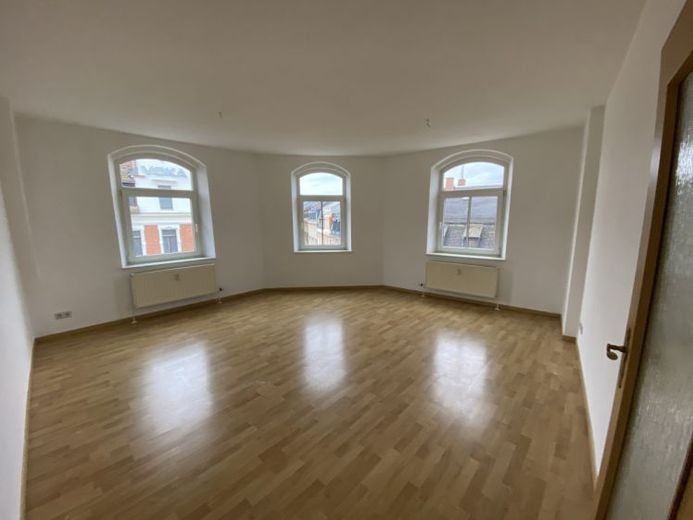 geräumige 3-Raum Dachgeschosswohnung mit schönem Weitblick – Foto 1