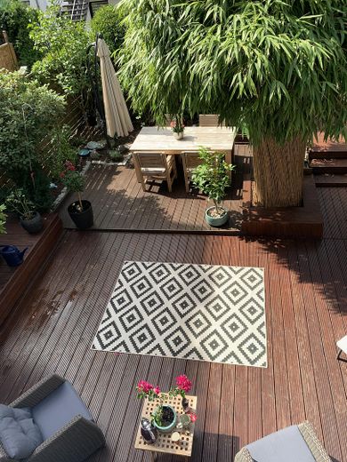 Чудова split-level квартира з окремим входом – Terrasse hinterm Haus