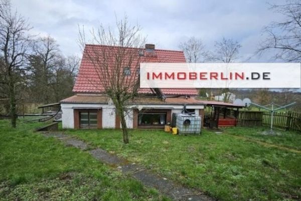 IMMOBERLIN.DE - Schönes Einfamilienhaus auf großzügigem Grundstück in ländlicher Lage
