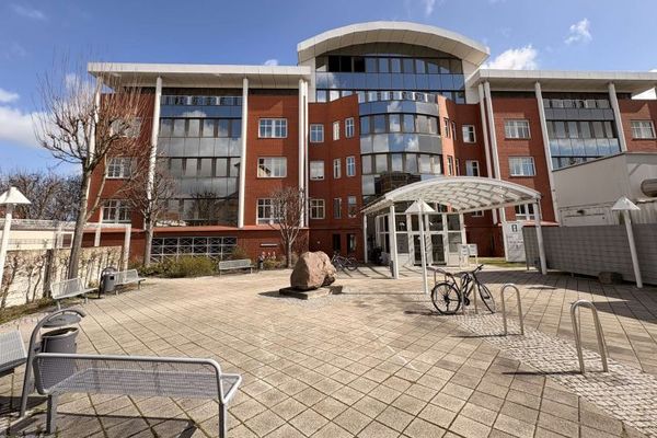 970 м² гибкой офисной площади в современном коммерческом здании!