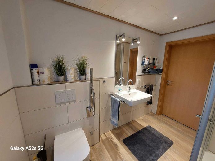 Maison individuelle avec logement indépendant, prairie en pleine nature à Friedeburg – Bad Erdgeschoss