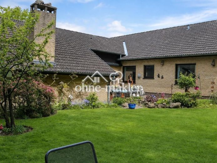 Your New Home in Hude (Vielstedt) – 6-Room Detached House – Photo 1
