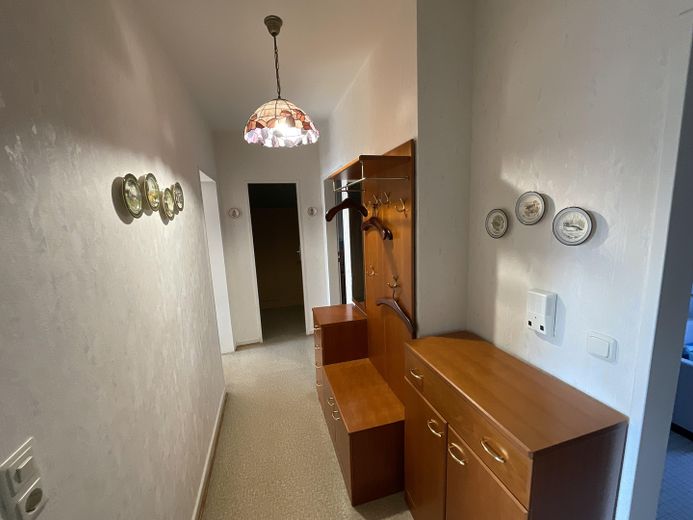 Helle 2-Zimmer-Eigentumswohnung mit Loggia und Garage in ruhiger Lage von Nortorf – Flur
