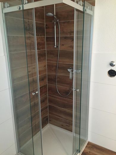 Hübsche 1-Zimmer-Wohnung in Mainz-Gonsenheim – Duschbad