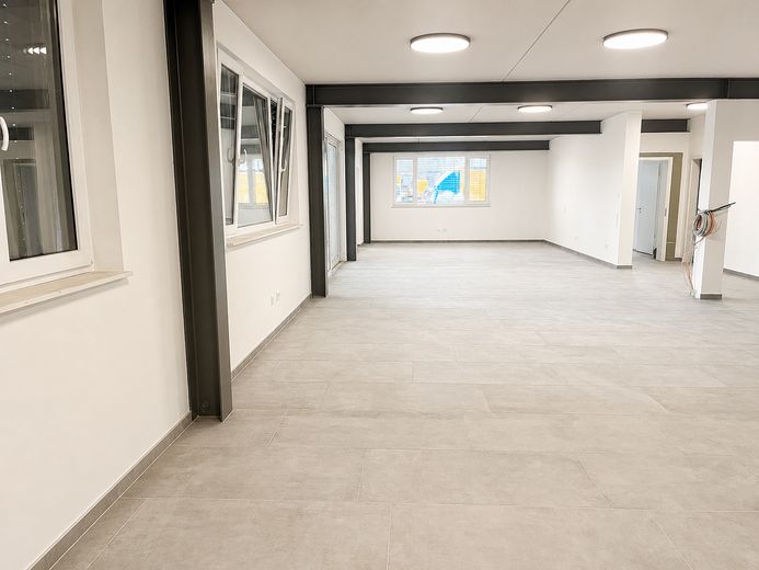 Powierzchnia komercyjna – biuro, warsztat, magazyn, sprzedaż i więcej – Bürofläche