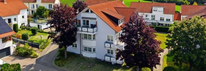 Kapitalanlage mit Weitblick – gepflegte Dachgeschosswohnung mit Balkon in Mochenwangen