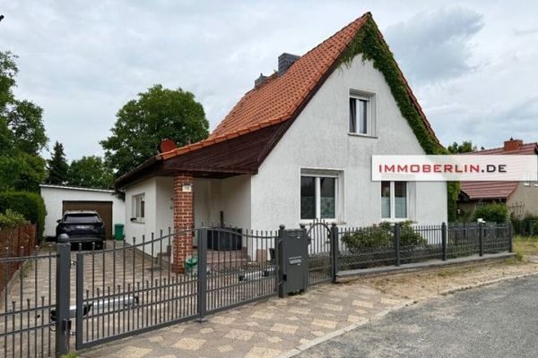 IMMOBERLIN.DE - Atrakcyjny dom z ogrodem od strony słońca i budynkiem bocznym do celów mieszkalnych / usługowych