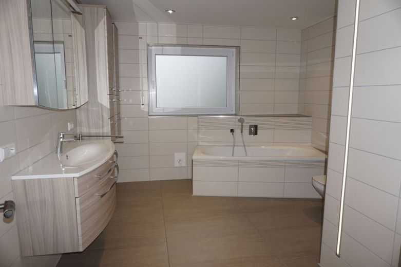 ***Kaufpreisreduktion! Ihr Gebot bitte! Exquisite Villa in Traumlage! Haus, Kauf, Albstadt*** – Bild 19