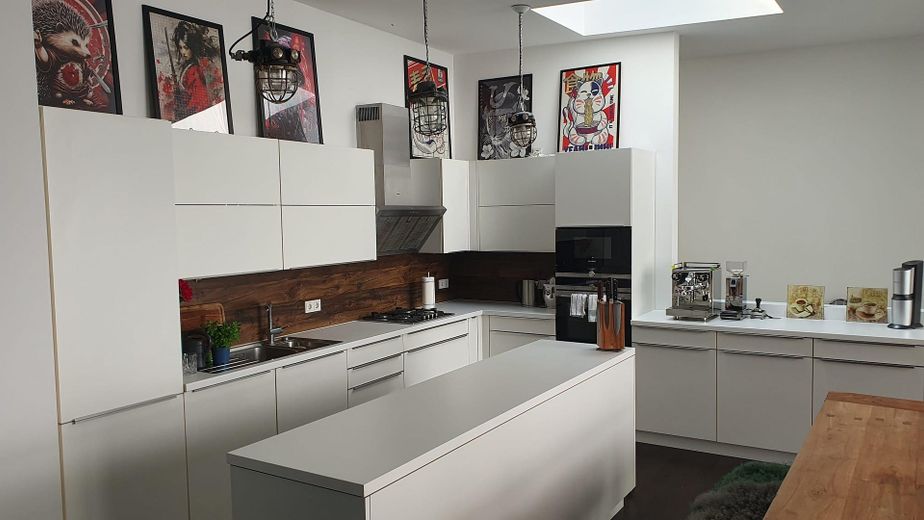Exklusive Maisonette-Loft mit charmanter Innenhofterrasse an der Kupferbergterrasse – Küche