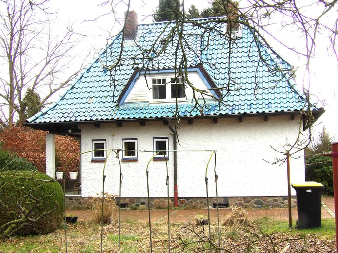5059m² Baugrundstück (teilbar) mit zauberhaftem, kleinem Haus! – Nordansicht