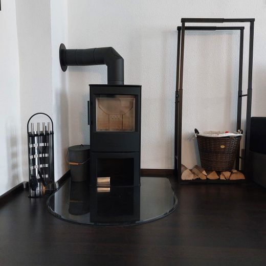 Exklusive, moderne Wohnung mit Dachterrasse offener Küche, Kamin und Stellplatz – Heizkamin im Wohnzimmer 